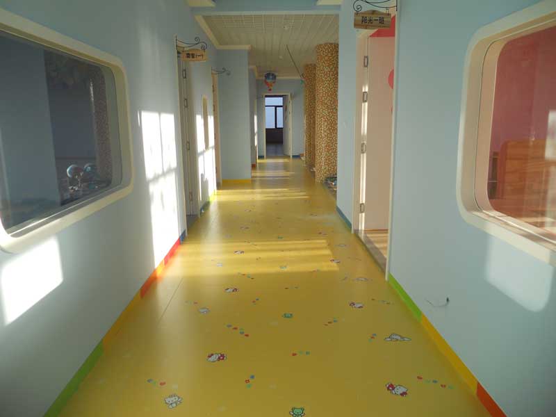陜西榆林市遠興國學(xué)幼兒園塑膠地板 陜西榆林市遠興國學(xué)幼兒園塑膠地板